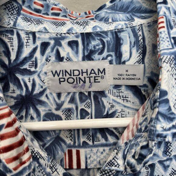 Windham Pointe | Hawaiian Aloha Shirt USA Flag Floral Red White Blue Medium VTG - Picture 4 of 5